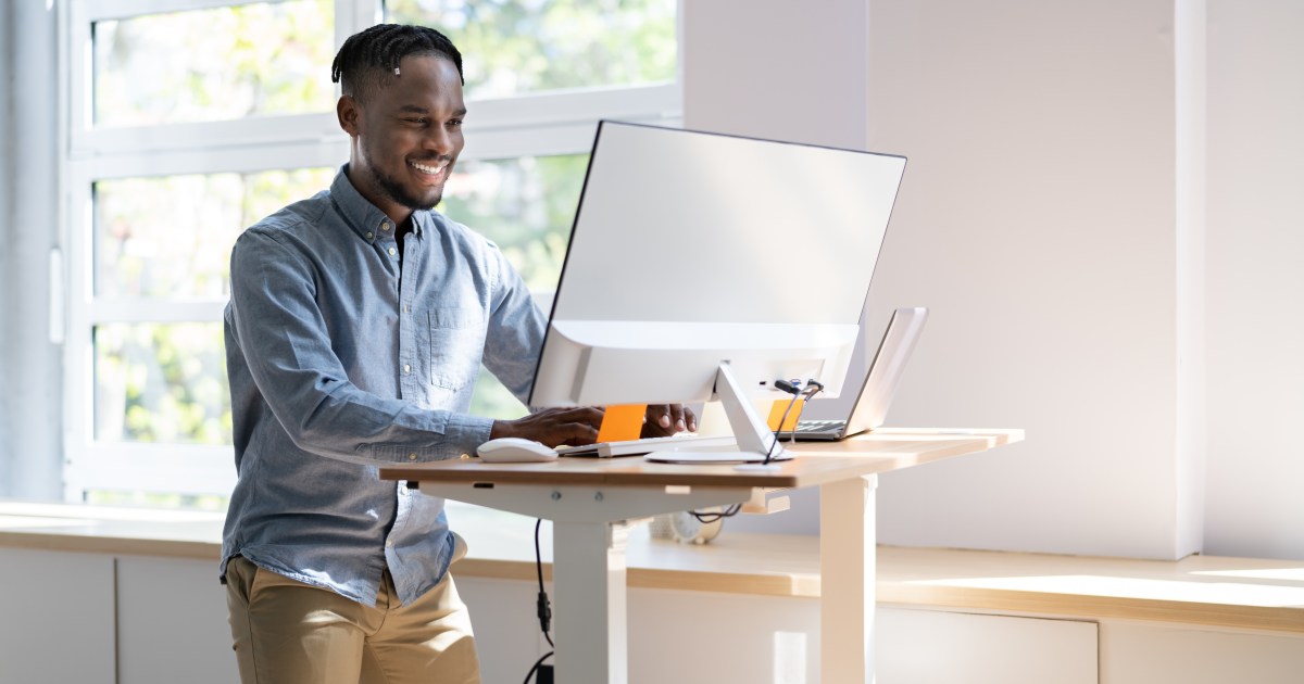 New examine claims standing desks will not be the reply to a more healthy you